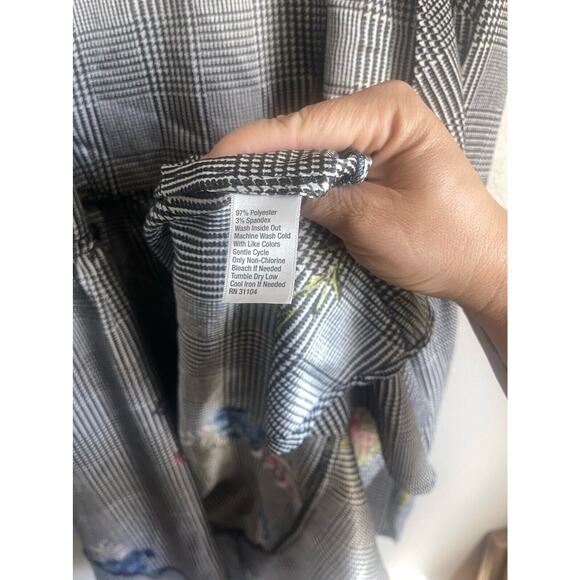 Kaari Blue Wrap Dress Floral Houndstooth Lightweight Knee Length Career Small - Picture 8 of 9